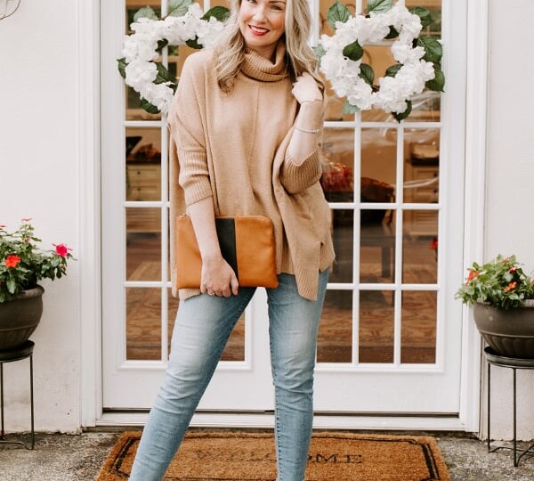 Weekend Inspiration: Chic and Cozy LOFT Sweater