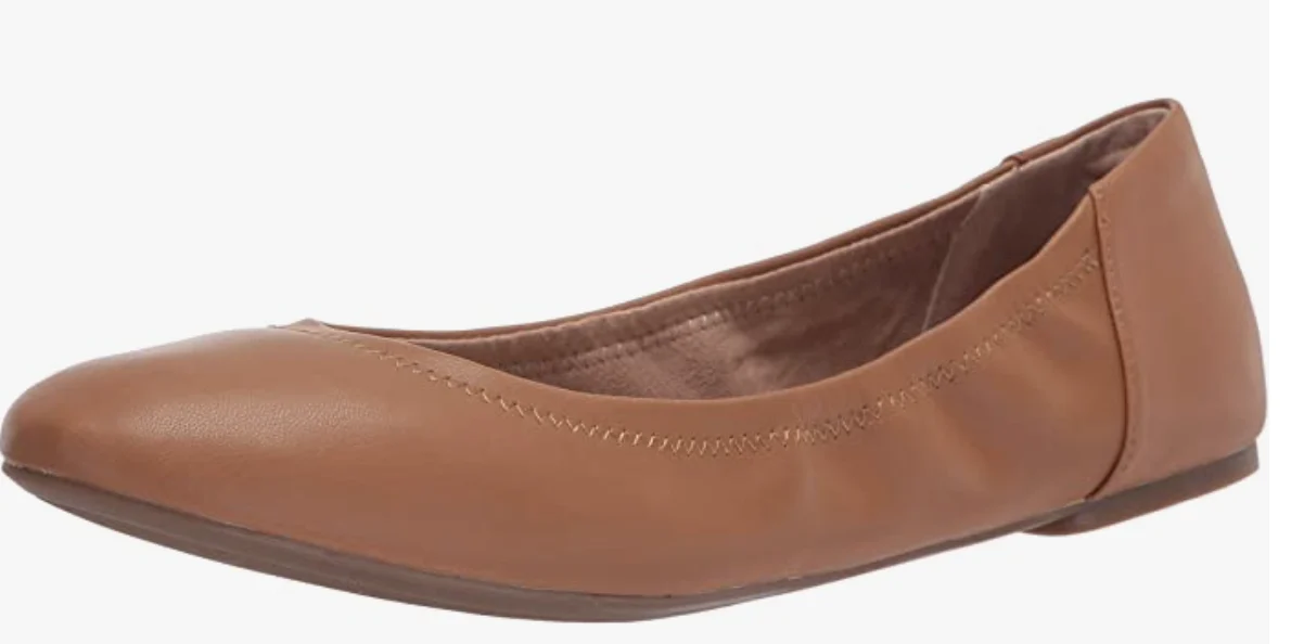 These Vintage-Style Flats Are a Dressy Alternative to Heels • The