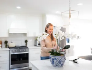 This Affordable Faux Orchid Looks So Real &ndash; And It&rsquo;s on Amazon!