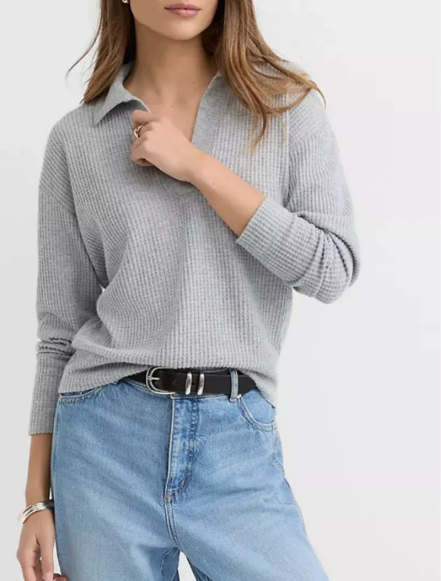 LOFT melange waffle collared v-neck top in grey styled with jeans