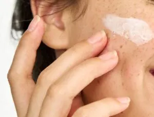 The Ultimate Guide to Sunscreen for Women Over 40