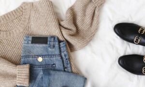 What to Do Before Buying New Clothes (So You Don&rsquo;t Waste Money)